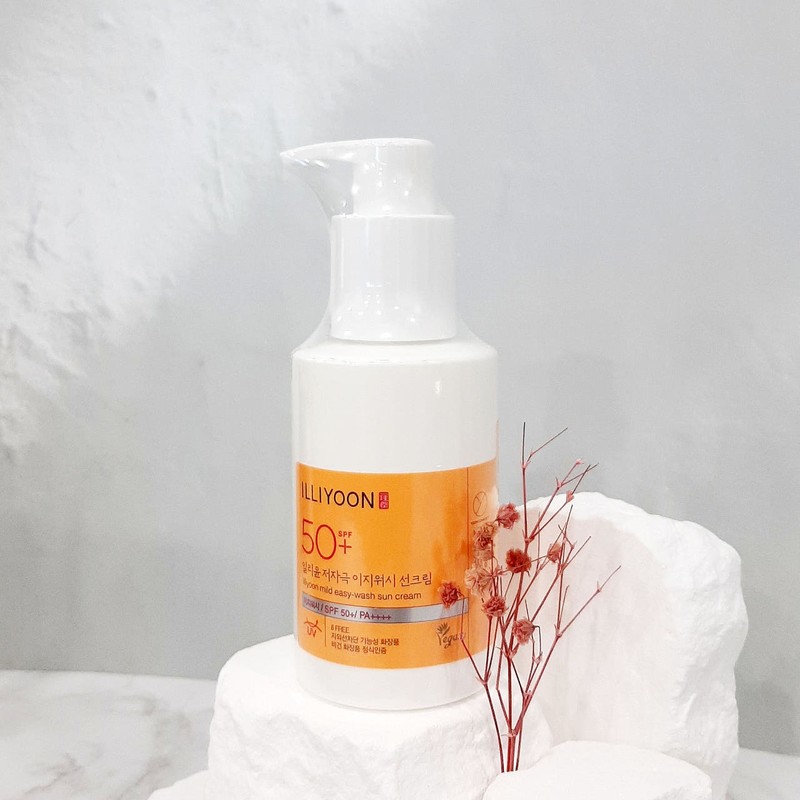 Illiyoon Hypoallergenic Easy Wash Sun Cream 150ml (SPF50+) Set /