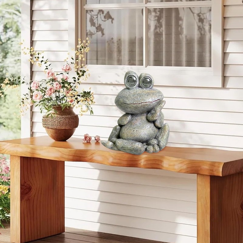 Solar Frog Statue Resin Stone Art Statue Outdoor Yard Garden