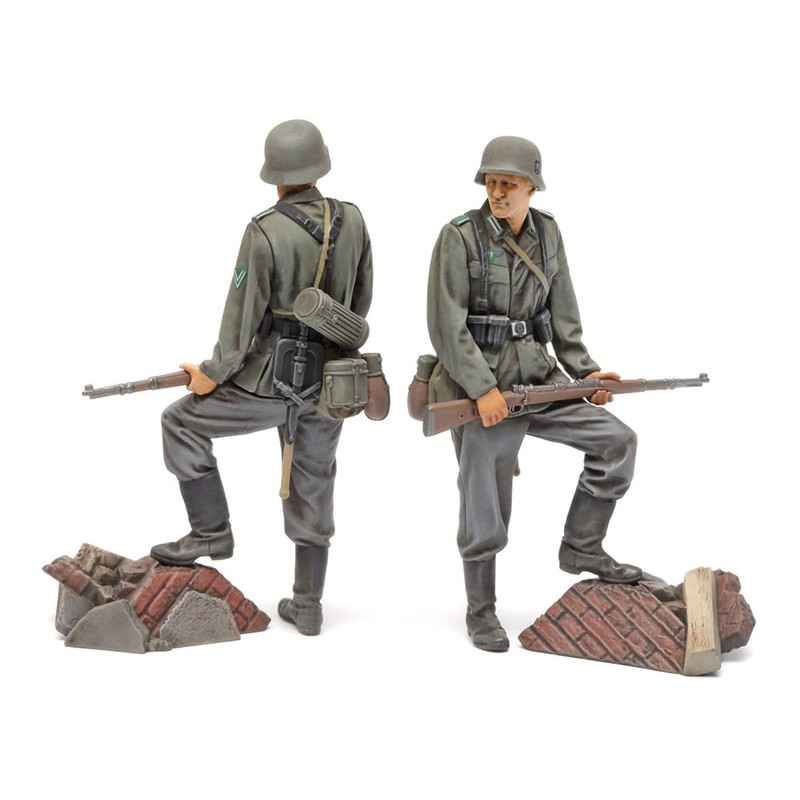 Tamiya 35371 1/35 Military Miniature Series No. 371 German Infantry