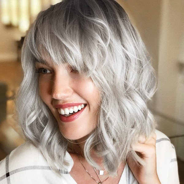 Yamel Wavy Bob Wig with Bangs Natural Ombre Silver Wig Synthetic Hair Shoulder Length Short Curly Wigs for Women