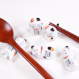 Maneki-neko Chopstick Rest 5-Piece Set God Shop Chopstick Rest Spoon Rest Cat Table Decoration / 마네키네코 수저받침대 5P 세트 갓샵 젓가락 받침 숟가락 받침대 고양이 식탁 장식