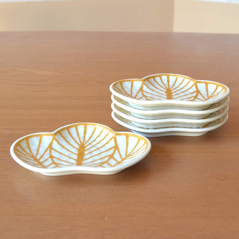 New Year's Tableware, Japanese Tableware, Small Plate, Matsuba, Lucky Charm,