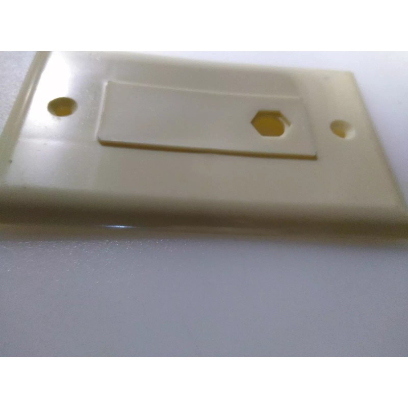 CABLE MAID INC. Off white Face plate off centered. WP-W(OFFSETCEN