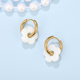 Flower Hoop Earrings for Women Mother of Pearl Flower Earring Stainless Steel Dainty Huggie Daisy Earrings Bridesmaid Gift