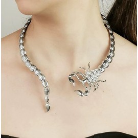 Women Exaggerated Collar Personality Scorpion Rhinestone Choker Necklace Silver