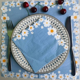 Besalily Daisy Floral Paper Napkins 20-Count Disposable Decorative Dinner Napkins Spring Holiday Wedding Birthday Party Napkins Paper (Blue)