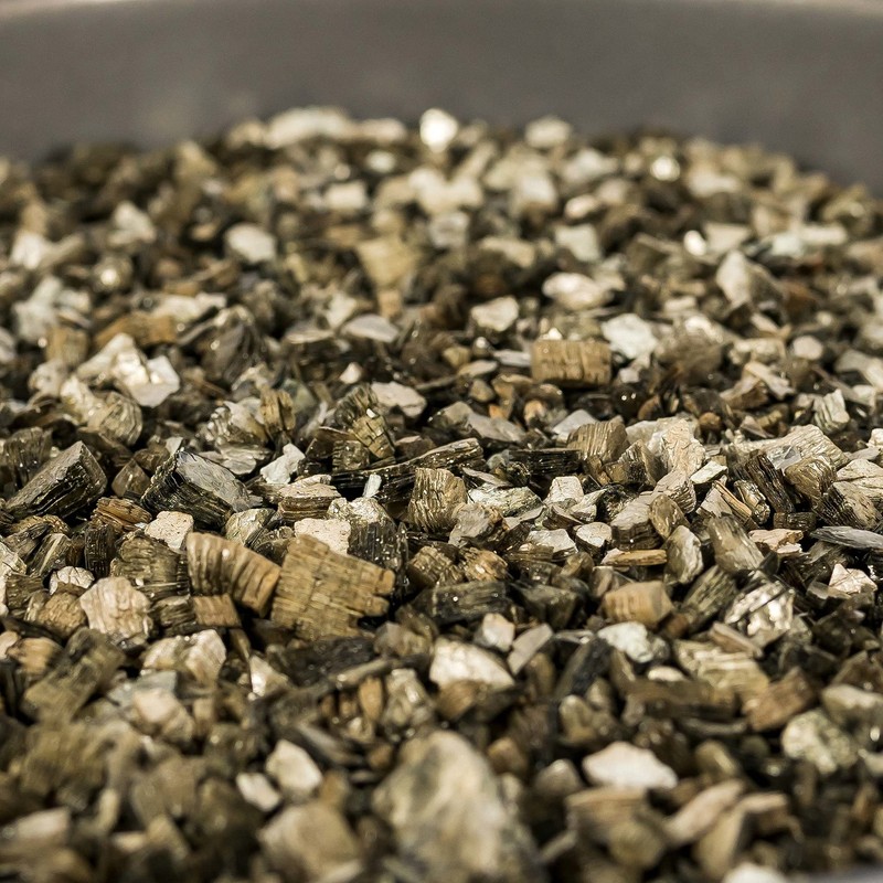 Horticultural Organic Vermiculite by GARDENERA - Medium Grade - Natural