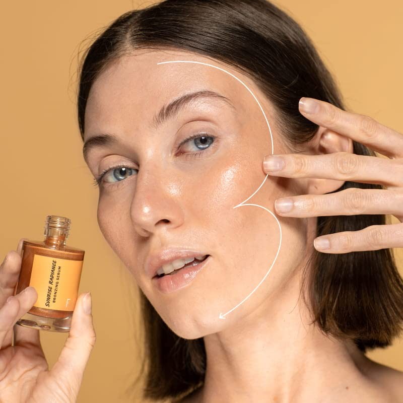 Freshly Cosmetics - Sunrise Radiance with Vitamin C Bronzer Serum,