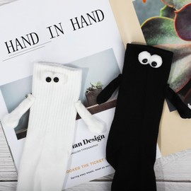 2 Pair Magnetic Socks Holding Hands, Friendship Couple Novelty Hand in Hand Socks, 3D Doll Cute Unisex Funny Mid Tube Sock with Magnetic Hands (white and white)