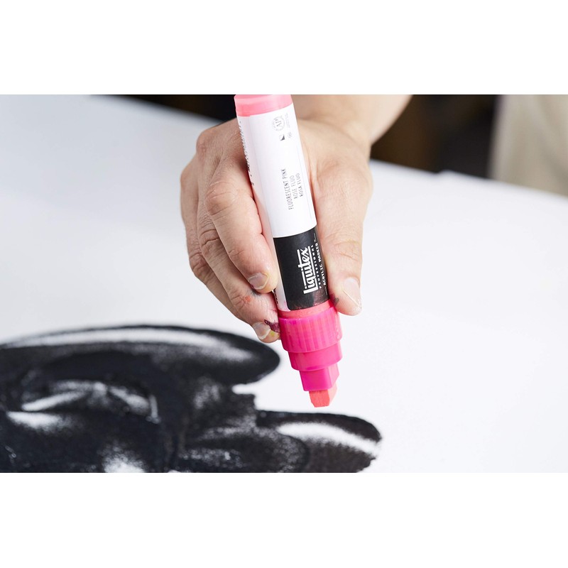 Liquitex Paint Marker, 8-15 mm wide nib, Brilliant Purple