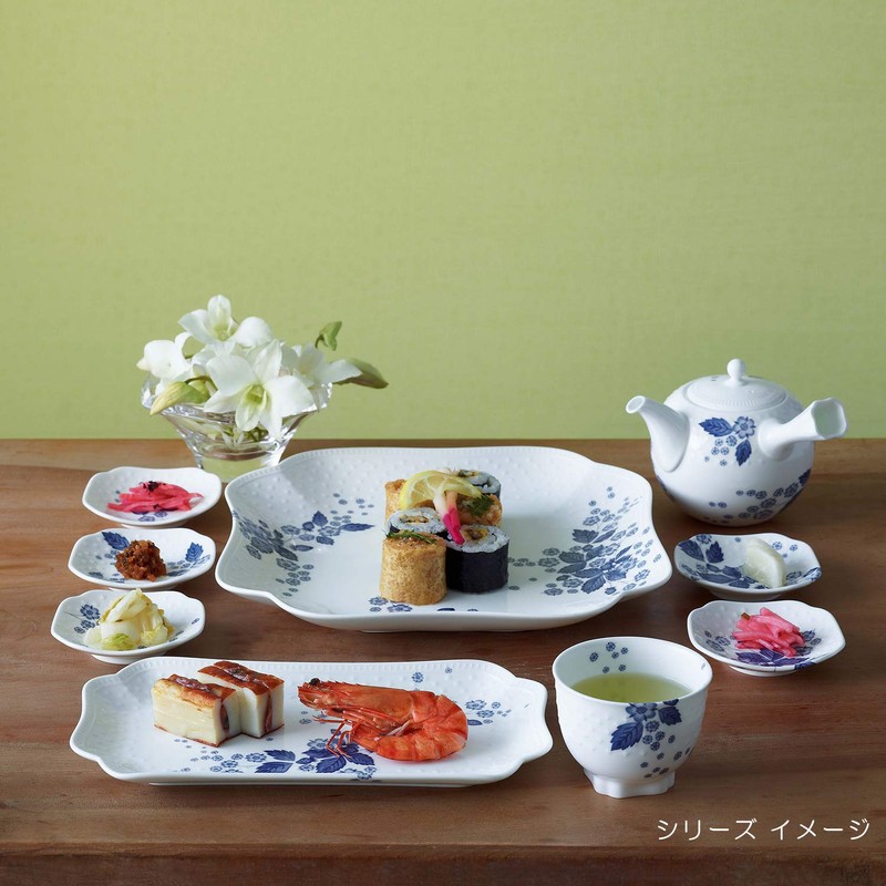 Wedgwood Strawberry Bloom Indigo Japanese Tea Cup Wedding Gift Present