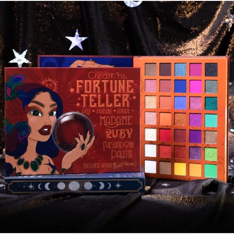 Fortune Teller PastPresentFuture Eyeshadow Palette