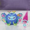 Hasbro Trolls B9885100 - Trollstadt DJ-Käferpult mit Poppy Spielset