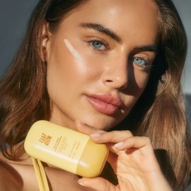 Clay And Glow Daily SPF50 High Sunscreen