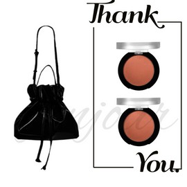 Hera Leather Bokjori Bag + Hera Sensual Powder Matte Eyeshadow No. 01 Rosy Suede 6.5g 2-piece set / 헤라 레더 복조리 백+헤라 센슈얼 파우더 매트 아이섀도우 01호 로지스웨이드 6.5g 2개 세트