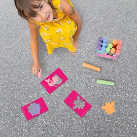 Danawares Gabby's Dollhouse Sidewalk Assorted Chalk Bucket for Kids and Toddlers, Use on Streets, Blackboards and Playgrounds