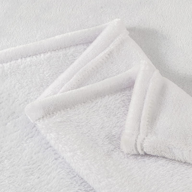 BEDELITE Fleece Blanket White Throw Blanket for Couch & Bed,