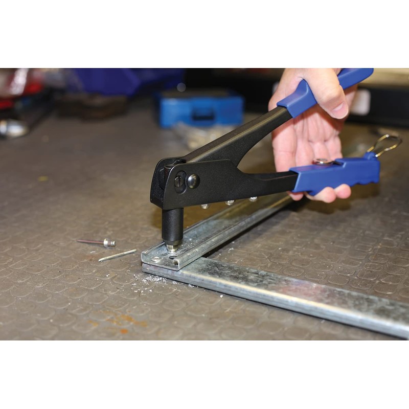 Laser 0217 Standard Riveter with 30 Rivets