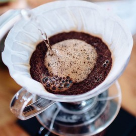 Hario V60 Paper Filter, 02W, For 1-4 Cups, Pack of 100 (VCF-02-100W)