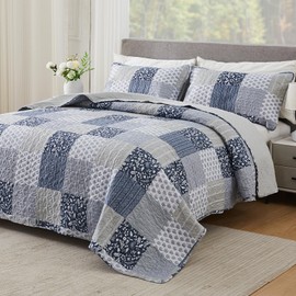 Cozyholy Alaska King Quilt Set 132 x 120 inch - 3 Pcs Patchwork Extra Large Oversized King Size Bedspread Coverlet Set, Reversible Lightweight Quilted Bedding Set with 2 Pillow Sham, Navy Blue Gray