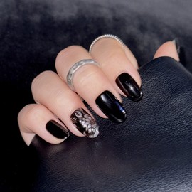 Wolyeong (月影) |Minimal oriental mother-of-pearl nails - stiletto / 월영(月影) | 미니멀 동양풍 자개 네일 - 스틸레토