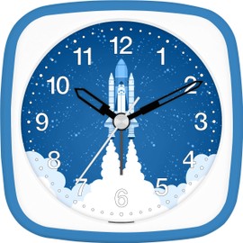 Eurotime Wecker Jungen Rakete Space Shuttle, Kinderwecker, Blau, Kunststoffgehäuse und Kunststoffglas, geräuscharmer Wecker, ohne Ticken, mit Licht und Weckwiederholung, 27134-08