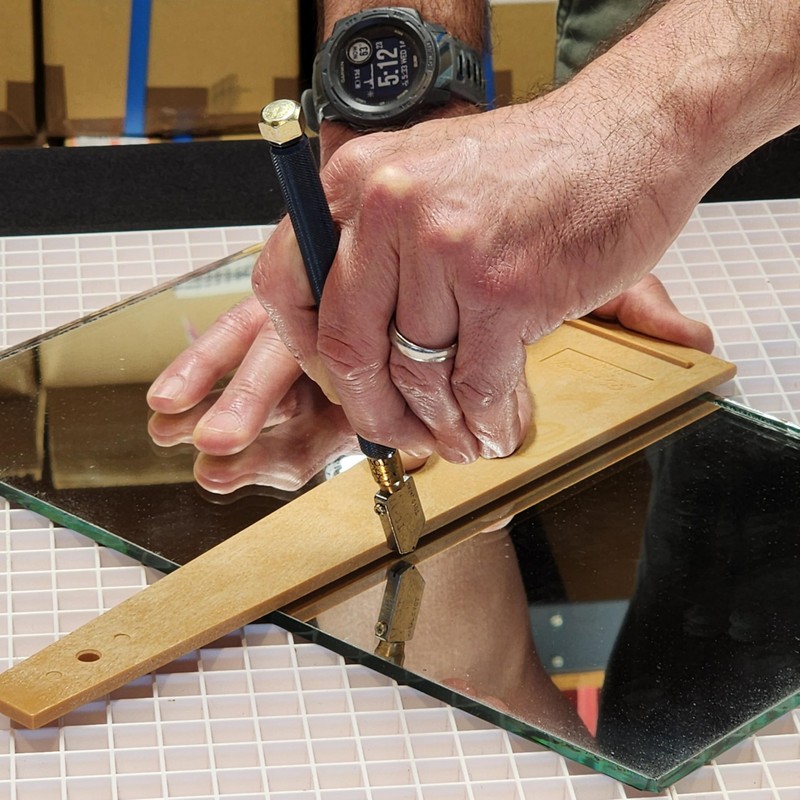 TOYO TC17B Glass Cutter | Brass Handled Supercutter | Straight