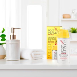 Footmender All in One | Treats and Heals Dry Feet, Hard Skin (calluses), Corns and Cracked Heels (Heel fissures) | Significant Effect After First Treatment | 100ml