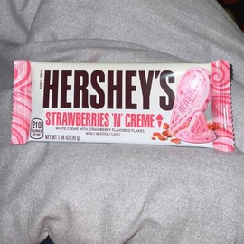 Ice cream shoppe candy bars - Specification: Strawberries & Crème