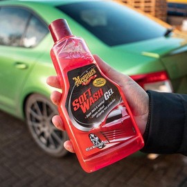 Meguiar's A2516EU Soft Car Wash Gel 473ml, designed for frequent washing