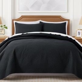 Lavsiry Black Quilt Twin Size with Striped Pattern, Lightweight Soft Summer Thin Microfiber Bedspread & Coverlet Bedding Set for All Seasons - 2 Piece(1 Quilt, 1 Pillow Sham)