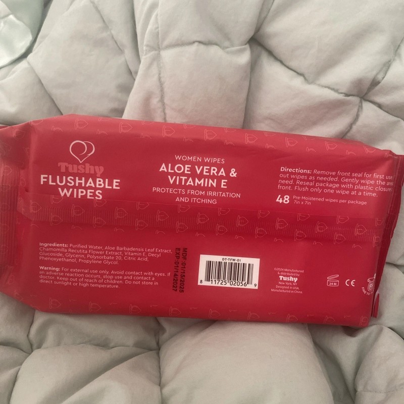 Tushy Women Aloe Vera Vitamin E Flushable Gentle Wipes Resealable
