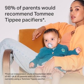 Tommee Tippee Chupones nocturnos que brillan en la oscuridad, diseño simétrico, silicona sin BPA, 6-18 meses, Azul/Arcoiris, paquete de 6