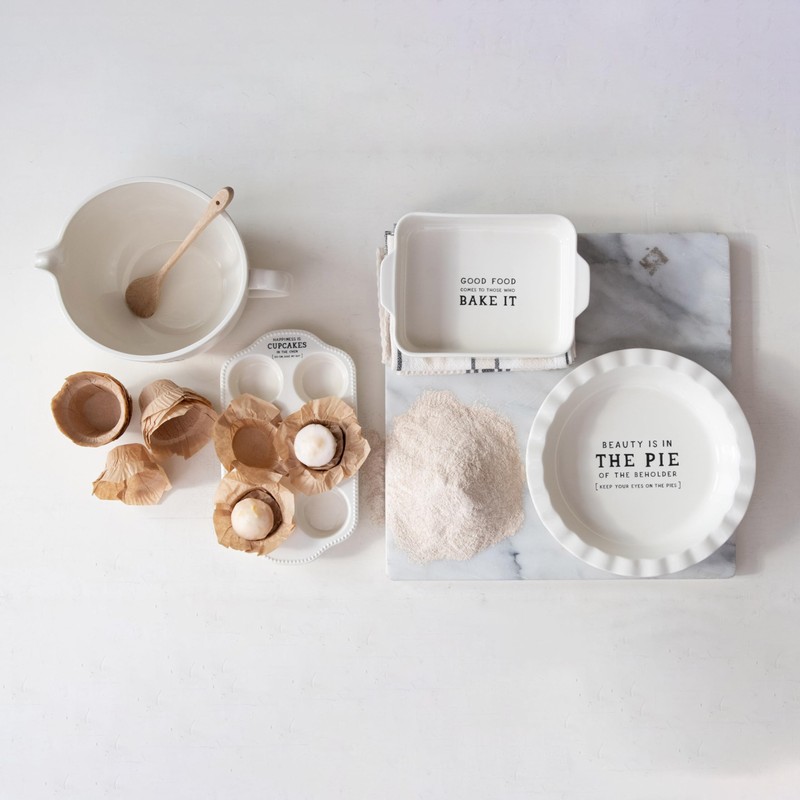 Creative Co-Op Cupcake Bliss Stoneware Muffin Pan, White