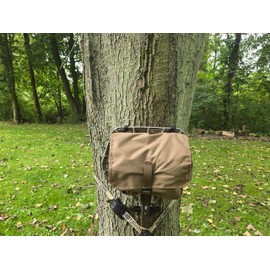 20 FEET ABOVE Tree Stand Seat and Mobile Hunting Bag