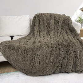 XYYZYZ Super Fluffy Throw Blanket, Faux Fur Fuzzy Blanket for Couch Sofa Bed, 70x78 Inches,Camel