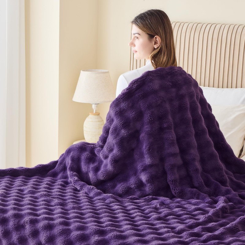 NEWCOSPLAY Queen Blanket for Couch Purple Super Soft Flannel Fleece