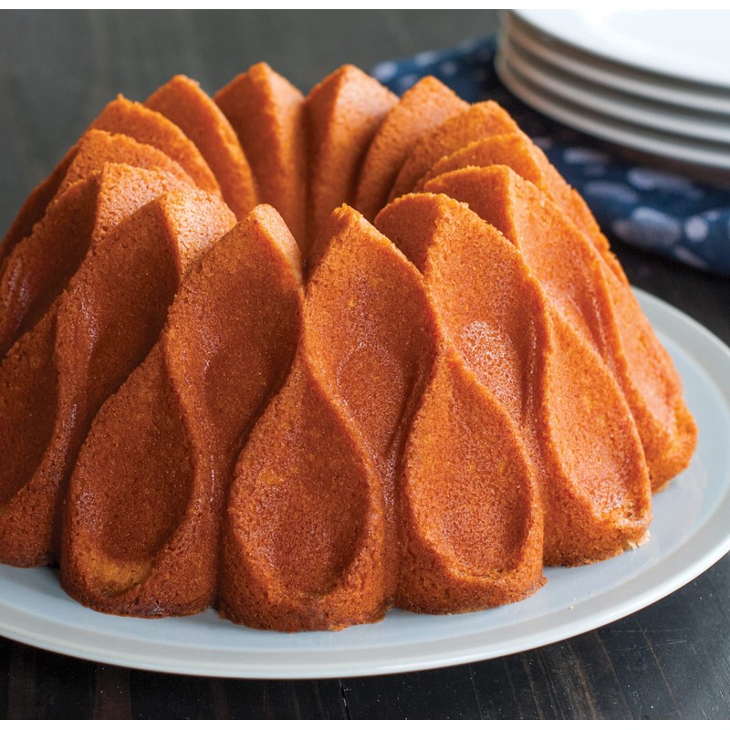 Nordic Ware Crown Bundt Pan
