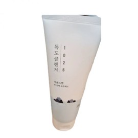 Hypoallergenic, mildly acidic Round Lab 1025 Dokdo Cleanser 200ml+200ml / 저자극약산성 라운드랩 1025 독도 클렌저 200ml+200ml