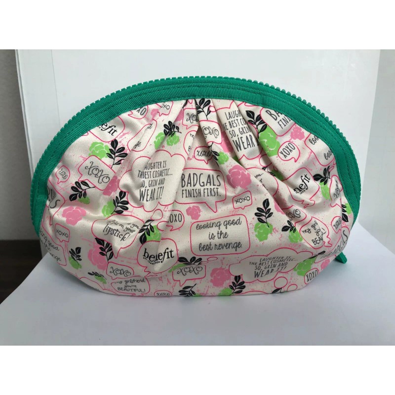 BENEFIT CONCHOIDAL COSMETIC MAKEUP BAG WITH GREEN ZIPPER