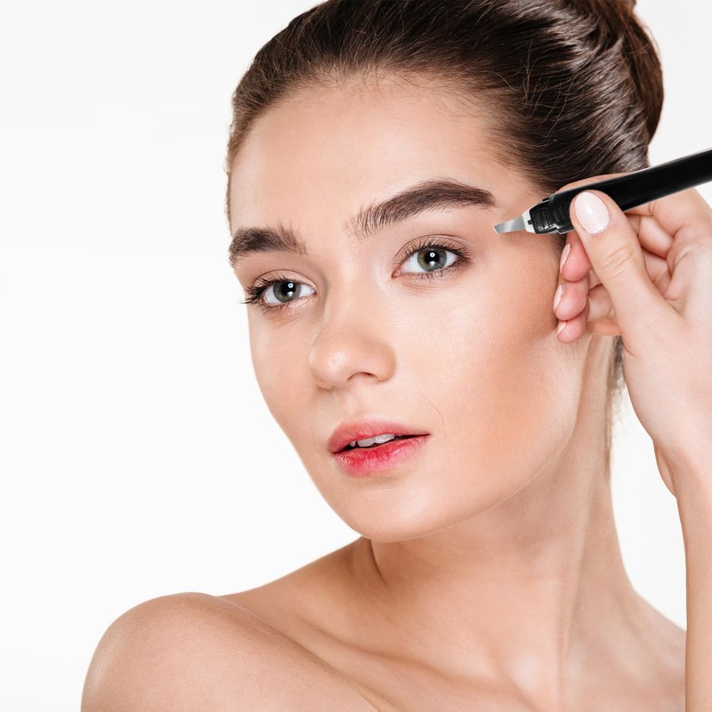 WELANE Professional Eyebrow Tweezer, 1 PCS Stainless Steel Slant Tip