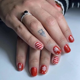 Red Fake Nails Christmas Press on Nails Short Square False Nails Elk Snowflake Glitter with Red White Stripes Designs Full Cover Artificial Nails Xmas Glue on Nails for Women Christmas Nail Decor