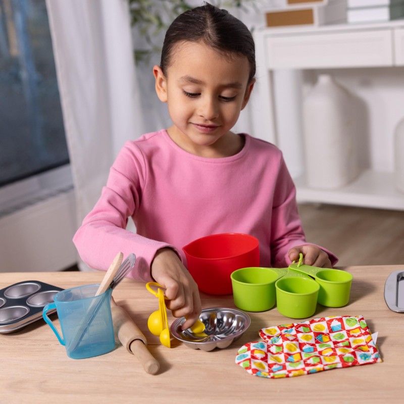 Melissa & Doug Baking Play Set (20 pcs) - Play