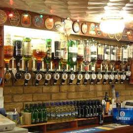 Beaumont Bar Optics 25 ml, Black & White, 25 ml Optics for Spirits, Tight Rubber Seal, Measurement Window for Monitored Dispensing, Use With a Wide Variety of Bottles, T413