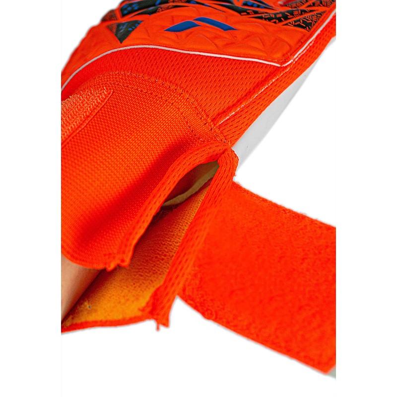 Reusch Attrakt Starter Solid Junior Goalkeeper Gloves for Children for