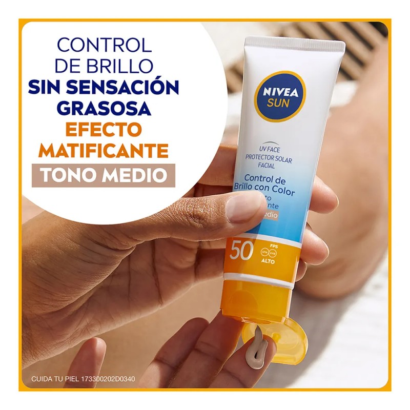 Protector Solar Facial NIVEA SUN Control Brillo Tono Medio, Cobertura