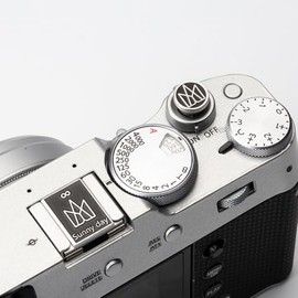 Crown Pattern Camera hot Shoe Cover Shutter Decorative Button Set for Fuji XT4, XT30, XE3,for Canon R6 R5 R7 R8 R10 for Nikon D750 D610 Z7 Z5 Z6 Z50 Z30 (Aluminum Alloy-Set01)