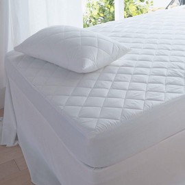 Extra Deep 200 Thread Count Egyptian Cotton Quilted Mattress Protector (Single)