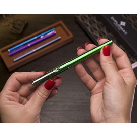 Diplomat Traveller Funky Green Fountain Pen Set, Metal Fountain Pen Set with Writing Ink and Converter, Writing Set