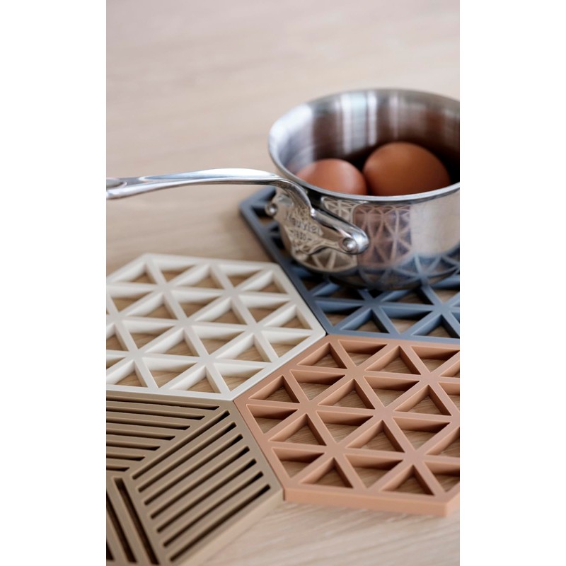 Zone Denmark, Triangles Topfuntersetzer/Untersetzer für Auflauf-/Ofenformen, Silikon, 24 x 14